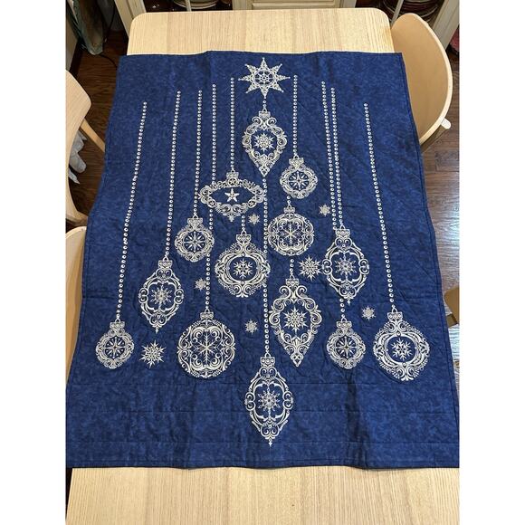 Handmade Blue Quilted Christmas Wall Hanging Throw Snowflake Ornament Tree 32x42 - Picture 1 of 2